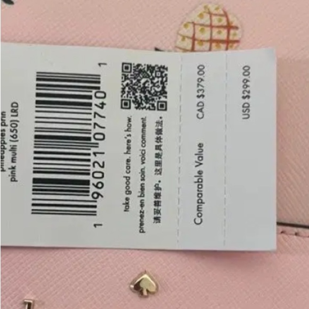 Kate Spade New York Staci Square
Pineapple Printed Shoulder/Crossbody Bag - Picture 14 of 17